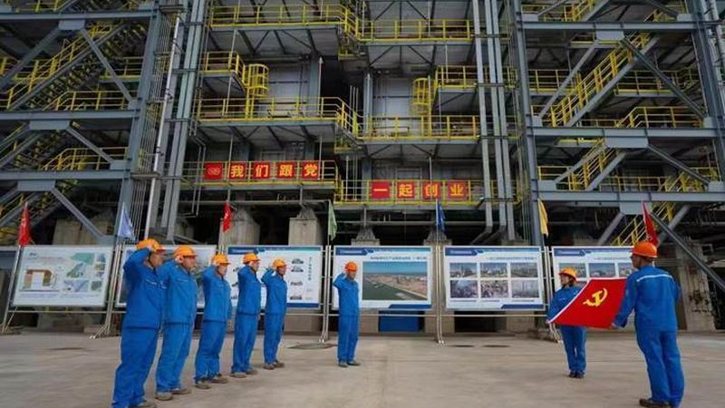 在选购尾气处理设备时，应关注以下技术参数和性能指标：
